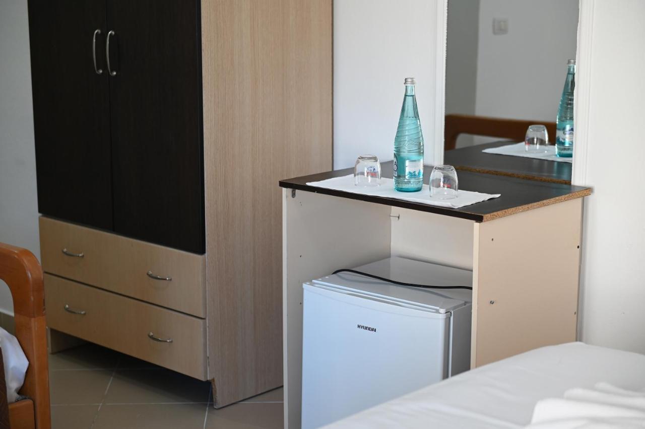 Vila Oxinn Kryemedhej Экстерьер фото
