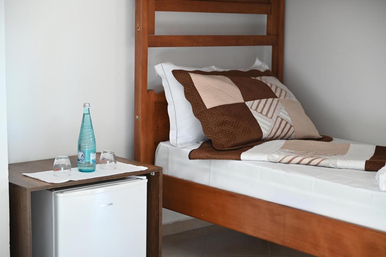 Vila Oxinn Kryemedhej Экстерьер фото