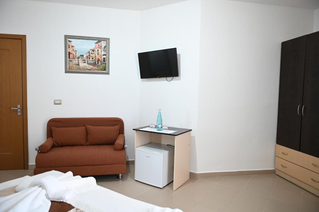 Vila Oxinn Kryemedhej Экстерьер фото